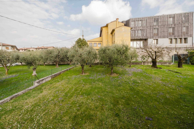 Villa in vendita a Pastrengo