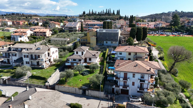 Villa in vendita a Pastrengo