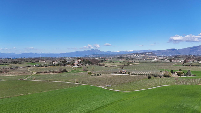 Villa in vendita a Pastrengo