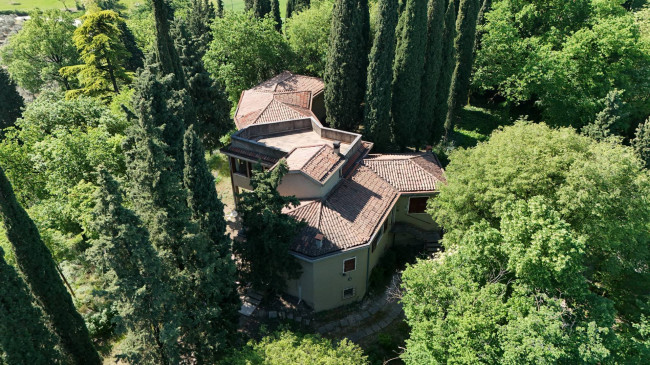 Villa in vendita a Bussolengo