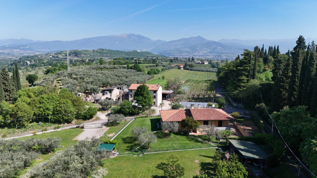 Villa in vendita a Bussolengo