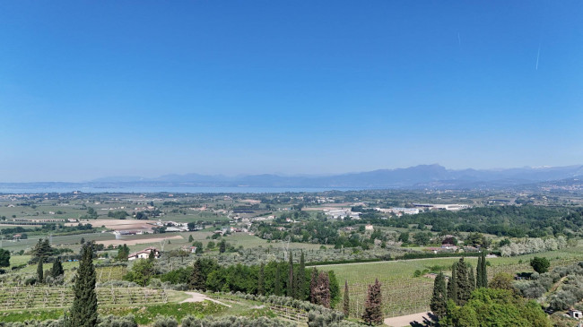 Villa in vendita a Bussolengo