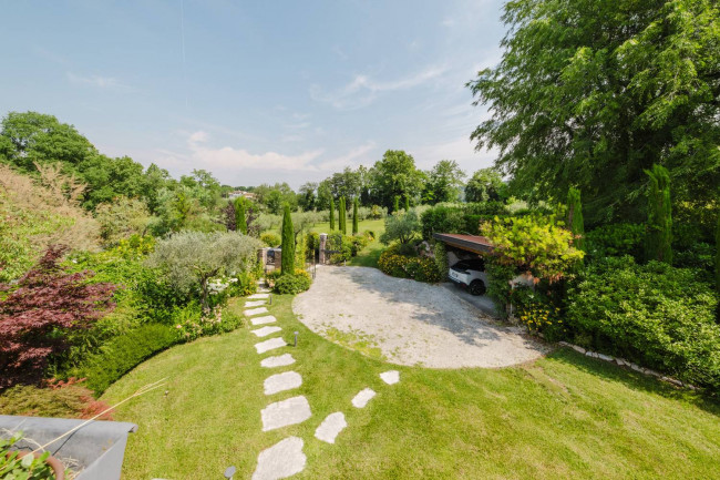 Villa in vendita a Castelnuovo del Garda
