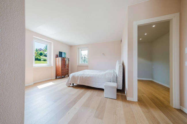Villa in vendita a Castelnuovo del Garda