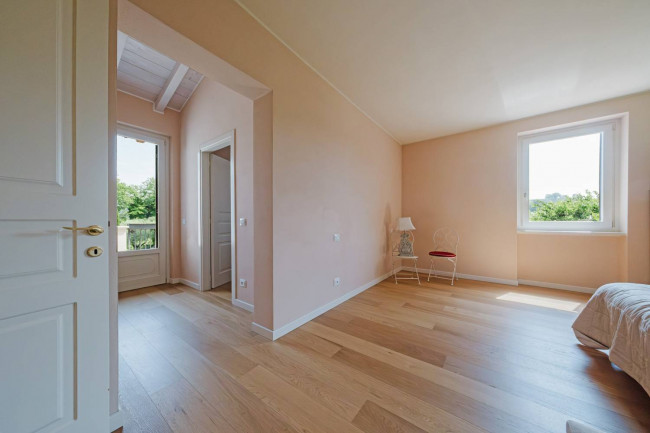 Villa in vendita a Castelnuovo del Garda