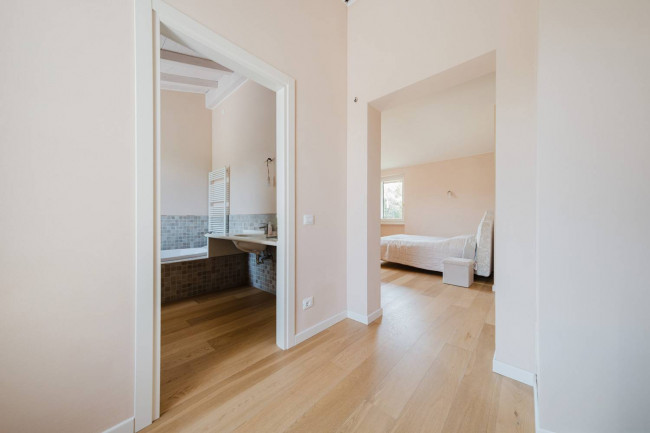 Villa in vendita a Castelnuovo del Garda