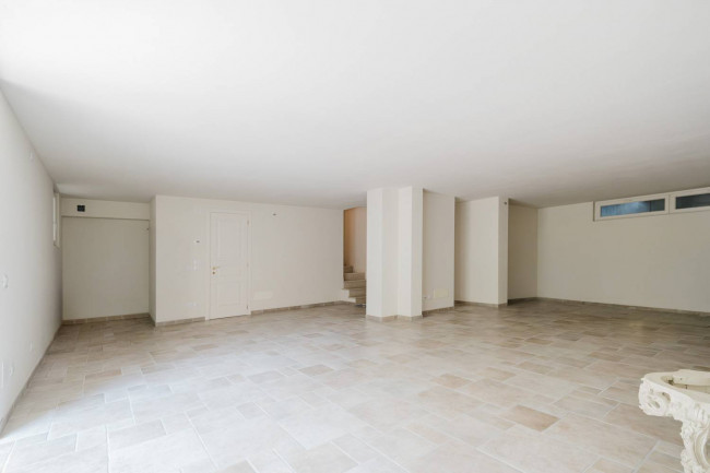 Villa in vendita a Castelnuovo del Garda