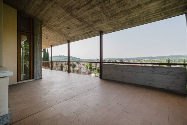 Villa in vendita a Sant'Ambrogio di Valpolicella