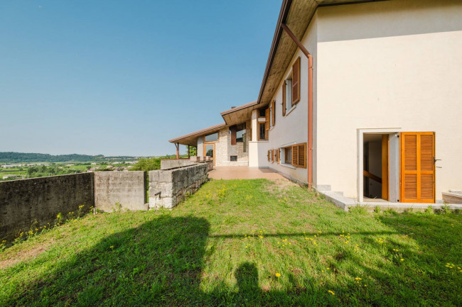 Villa in vendita a Sant'Ambrogio di Valpolicella