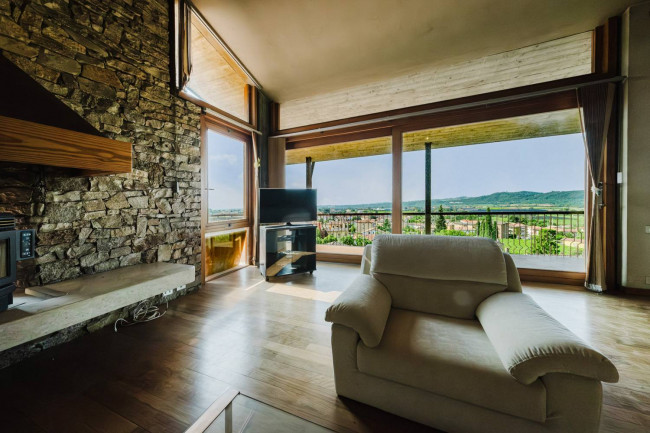 Villa in vendita a Sant'Ambrogio di Valpolicella