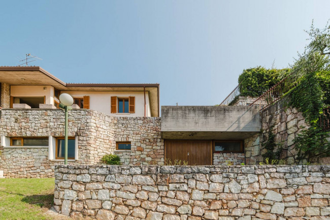 Villa in vendita a Sant'Ambrogio di Valpolicella