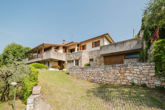 Villa in vendita a Sant'Ambrogio di Valpolicella