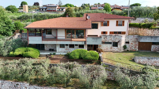 Villa in vendita a Sant'Ambrogio di Valpolicella
