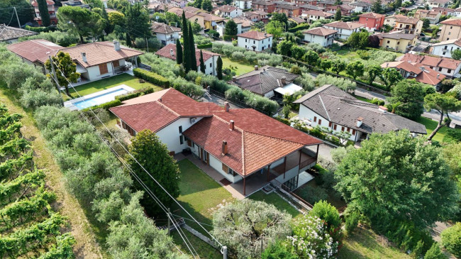 Villa in vendita a Sant'Ambrogio di Valpolicella