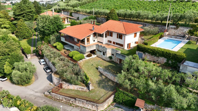 Villa in vendita a Sant'Ambrogio di Valpolicella