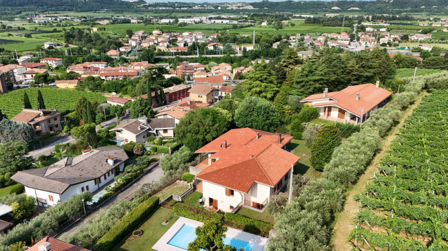 Villa in vendita a Sant'Ambrogio di Valpolicella