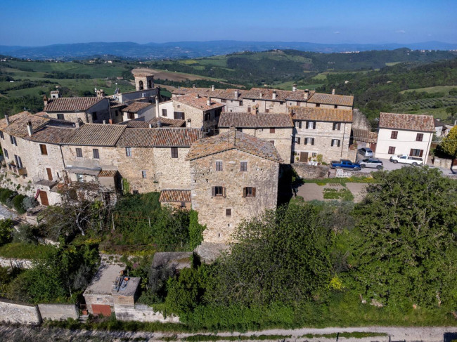 Rustico in vendita a Saragano, Gualdo Cattaneo (PG)