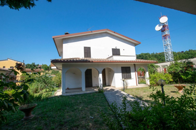 Villa in vendita a Tavernelle, Panicale (PG)