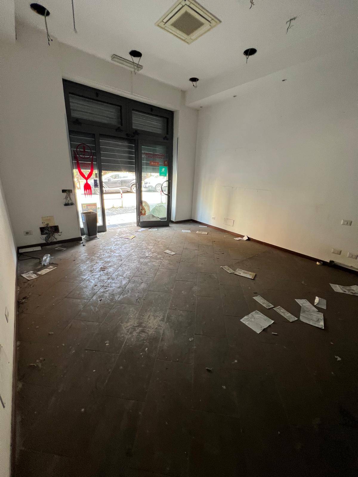 Attività commerciale in affitto a Roma
