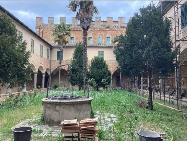 Monastero - Badia in vendita a Siena