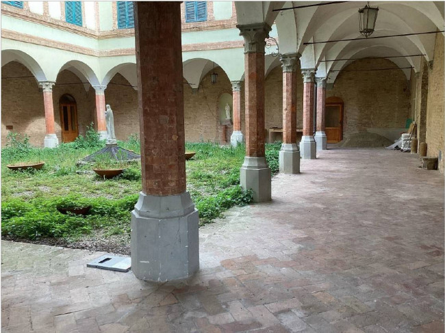 Monastero - Badia in vendita a Siena