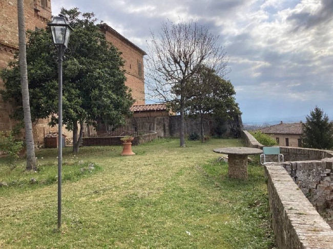 Monastero - Badia in vendita a Siena