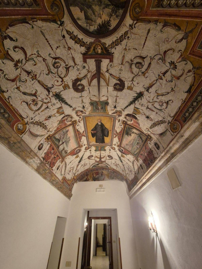 Monastero - Badia in vendita a Siena