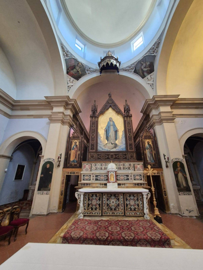 Monastero - Badia in vendita a Siena