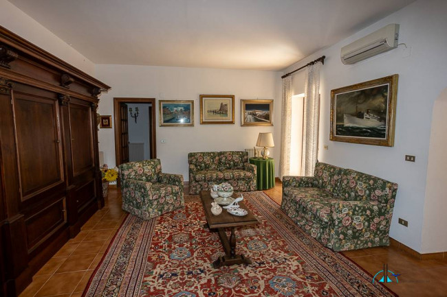 Villa in vendita a Collevecchio