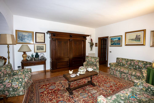 Villa in vendita a Collevecchio
