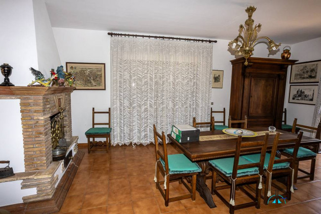 Villa in vendita a Collevecchio