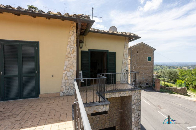Villa in vendita a Collevecchio