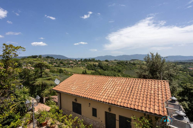 Villa in vendita a Collevecchio