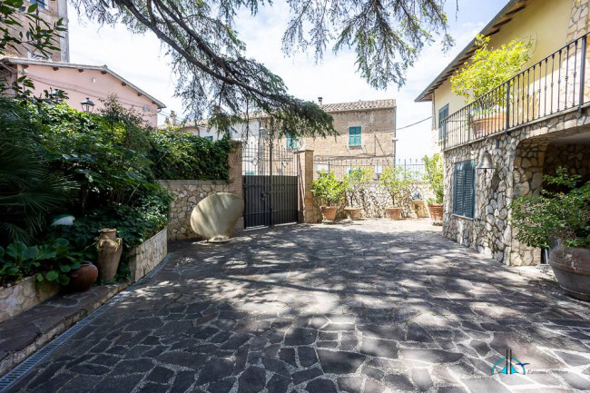 Villa in vendita a Collevecchio