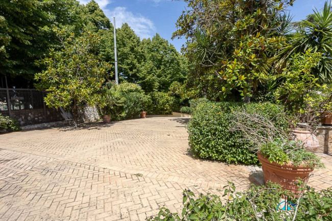 Villa in vendita a Collevecchio
