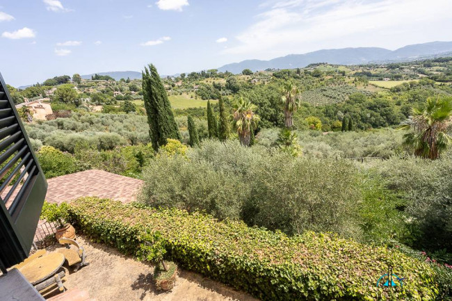 Villa in vendita a Collevecchio