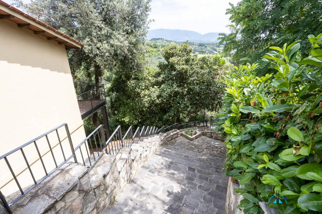 Villa in vendita a Collevecchio