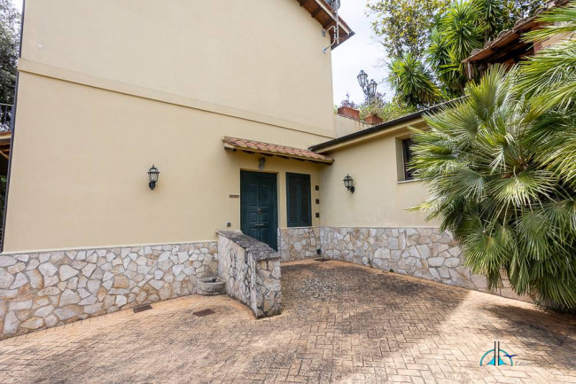 Villa in vendita a Collevecchio