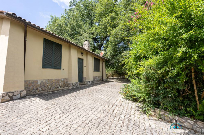 Villa in vendita a Collevecchio