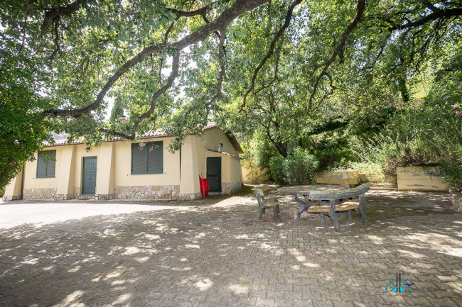 Villa in vendita a Collevecchio