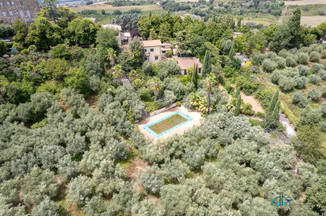 Villa in vendita a Collevecchio