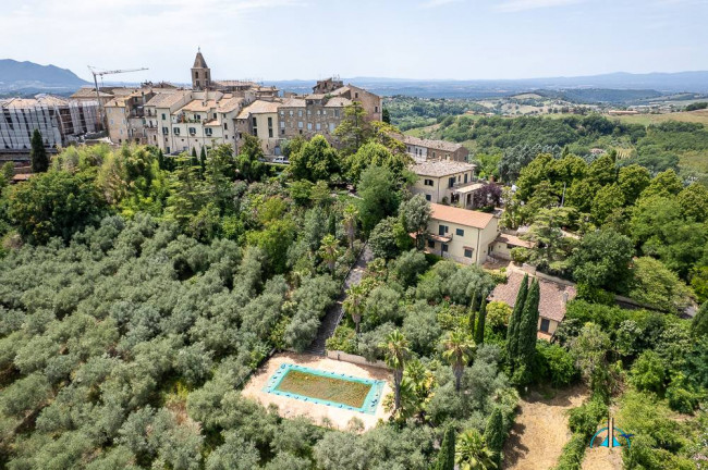 Villa in vendita a Collevecchio