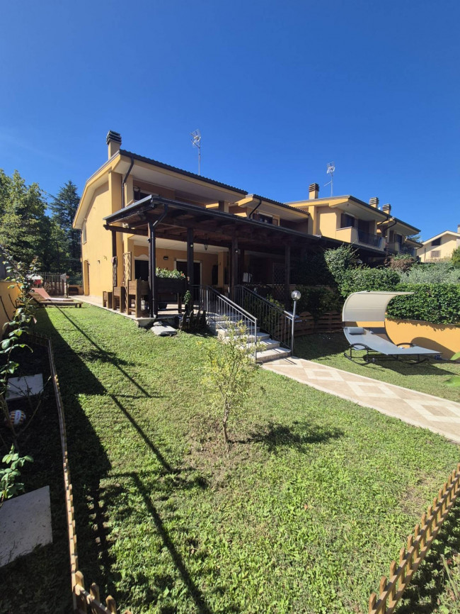 Villette a schiera in vendita a Tivoli
