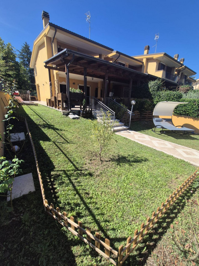 Villette a schiera in vendita a Tivoli
