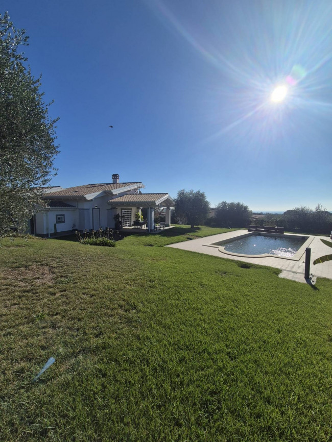 Villa in affitto a Formello