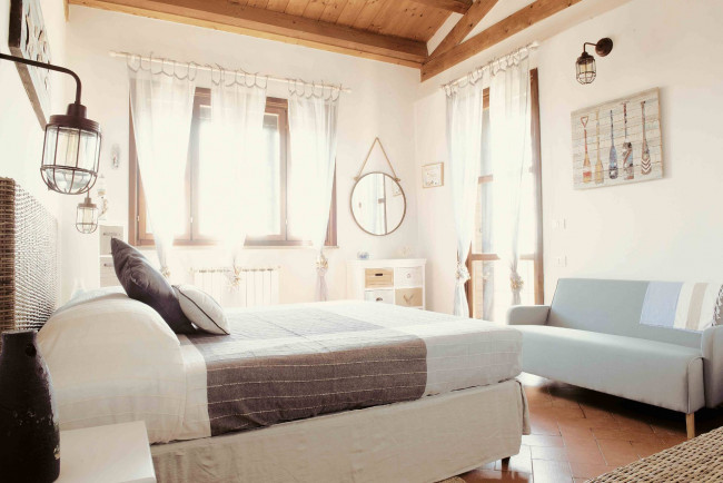 Villa adibita ad uso b&b in vendita a Fiumicino