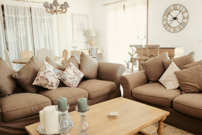 Villa adibita ad uso b&b in vendita a Fiumicino