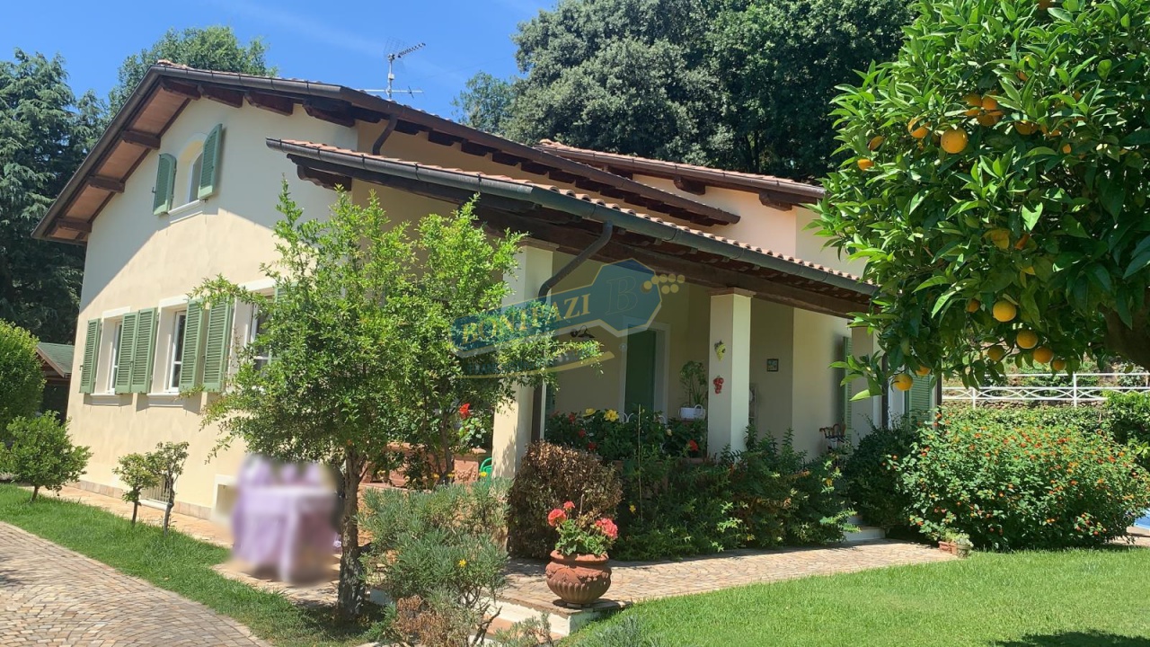 Villa in vendita a Pietrasanta