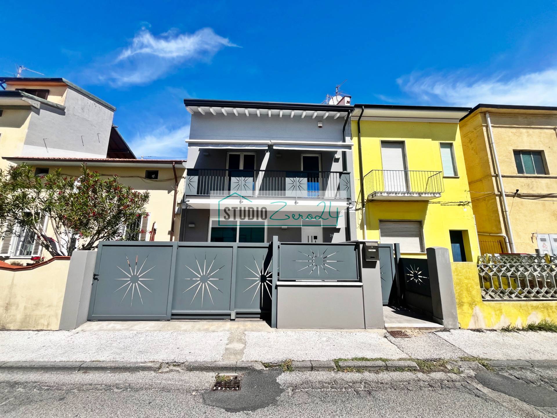 Single House for sale in Viareggio