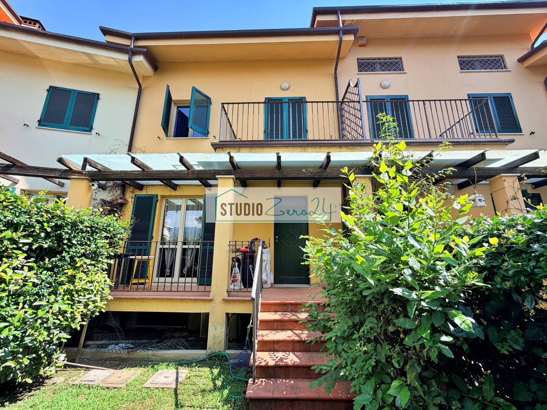 Villette a schiera in vendita a Pietrasanta